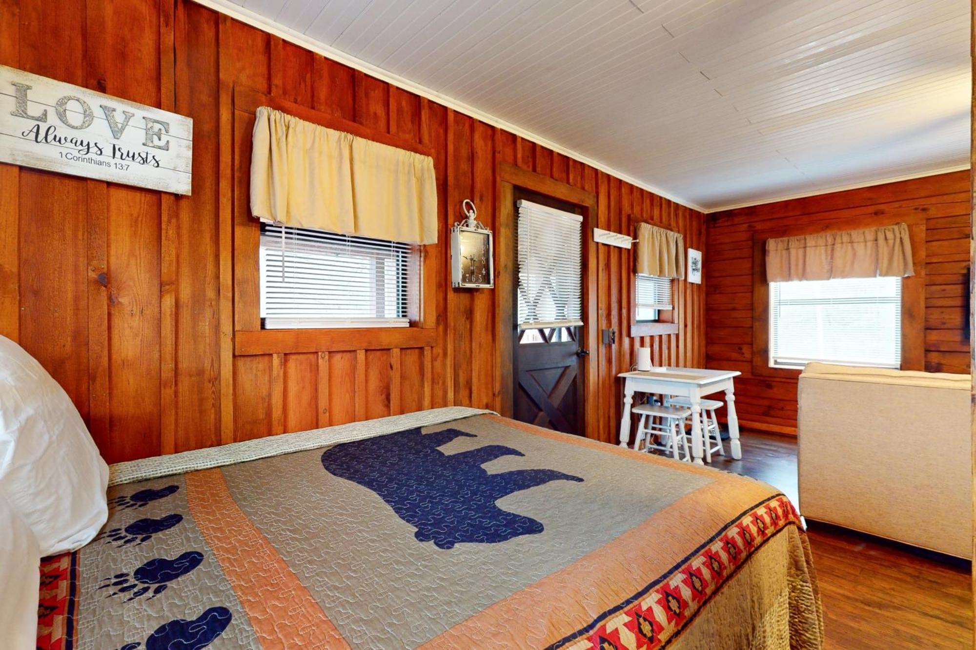 Cozy Cabin Севьервилл Экстерьер фото